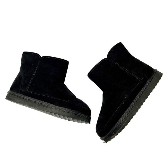 Old Navy Fuzzy Booties Size 12 - Picture 1 of 10